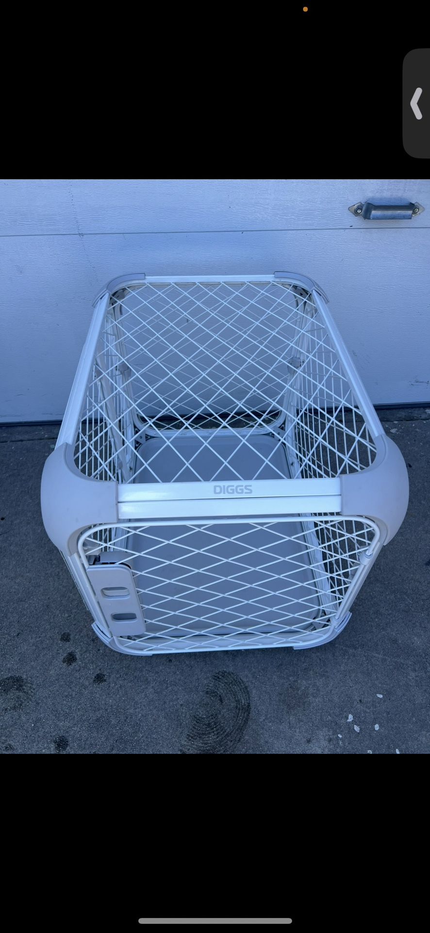 DIGGS EVOLV DOG CRATE 