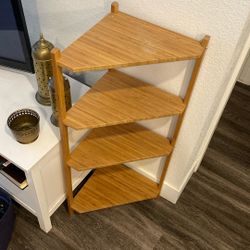 Corner table
