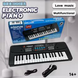 Children’s Electric Keyboard Piano With 37 Keys