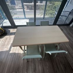 Kids Adjustable Table 