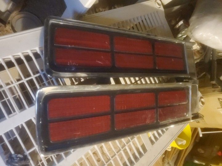Chevy Caprice Tail Lights 1986-90 Pair Only