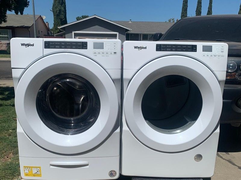 Whirlpool Washer And Whirlpool Electric Dryer In Good Condition For Sale