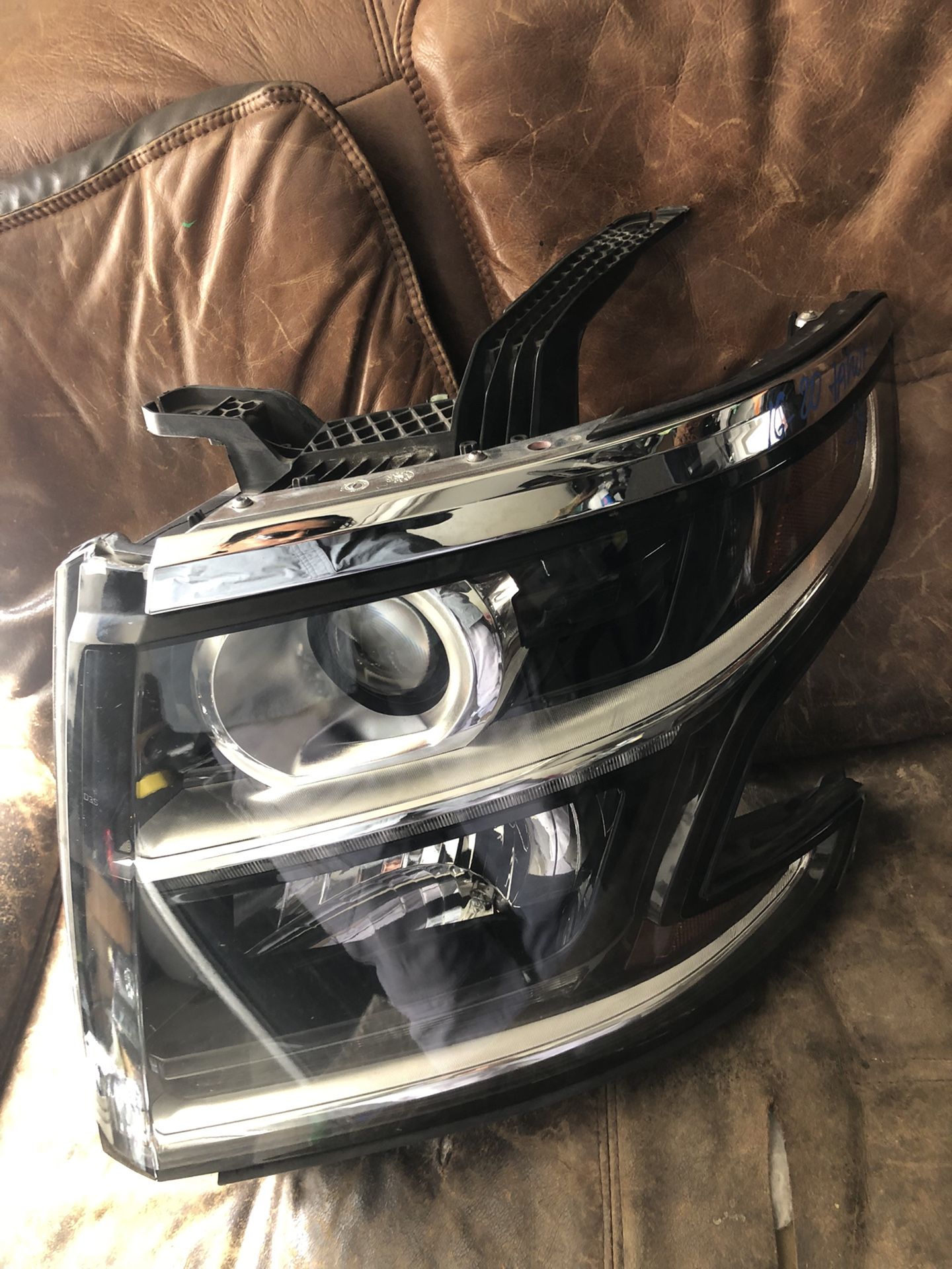 2016-2020 Chevy Tahoe Headlight Xenon Left Side Oem