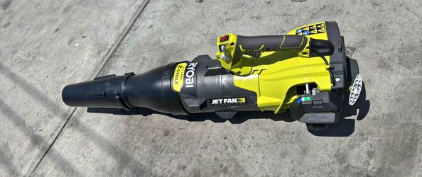 Ryobi gas blower