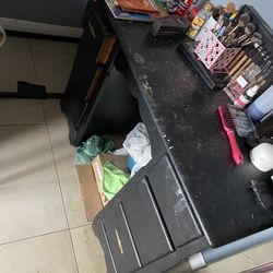 Cama Twin Con Colchón  Tocador  Y Escritorio 