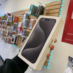 Apple iPhone 15 Pro Max(50$Down)