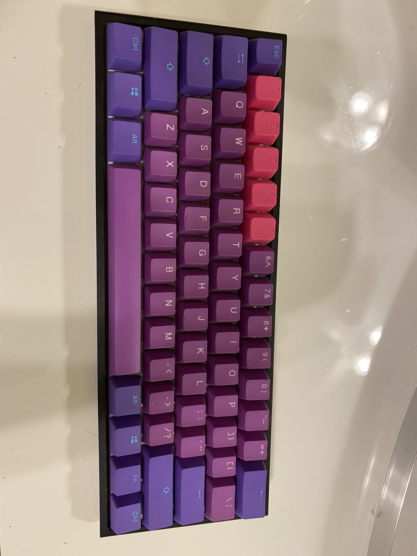 Ducky one 2 mini keyboard “silver switches”LED LIGHTS