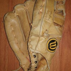 Wilson Softball Glove