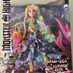 MATTEL MONSTER HIGH FAN SEA LAGOONA BLUE DOLL NEW IN BOX