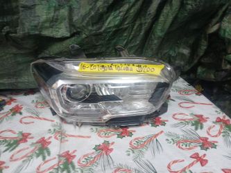 2016-20 Toyota Tacoma Right LED Headlight
