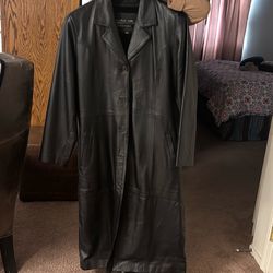 Women’s Black Leather Coat (Catalani Leather Experts)