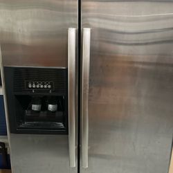 Whirlpool Refrigerator 