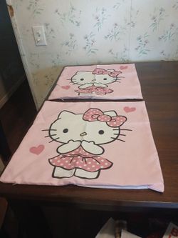 2 pc. Hello Kitty Pillow cases