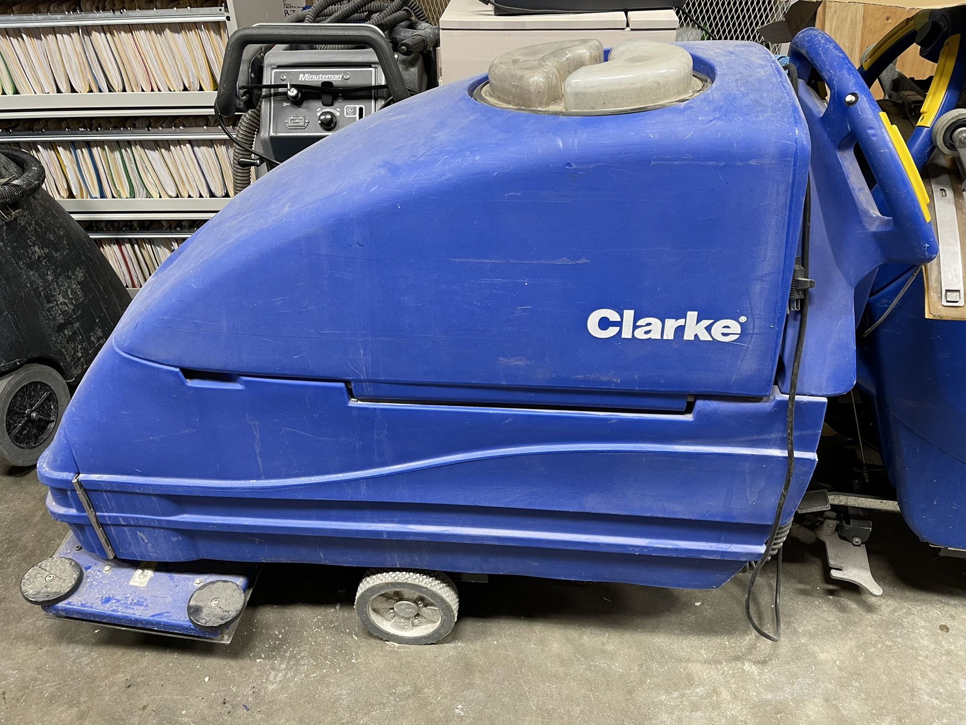 Floor Scrubber Clarke Boost