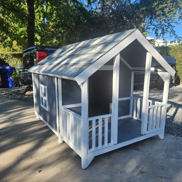 New Doghouse 