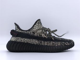 Yeezy 350 v2 black