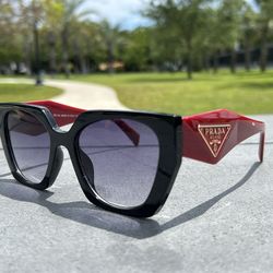 Sunglasses/ Lentes de sol