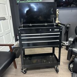 Barber Chair and Station 