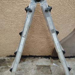 18ft Werner Ladder Push Locks | Escalera