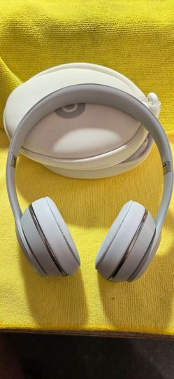 Beats  Solo 3 Wireless Headphones