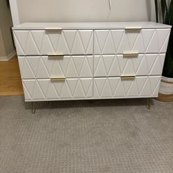 White modern 6 drawer dresser