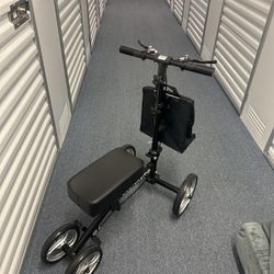 Steerable Knee Walker Scooter for Foot Injuries