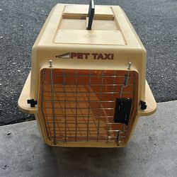 Pet taxi pet carrier like new