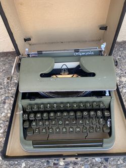 Vintage 1950s Olympia Typewriter With Case - Made In Germany
