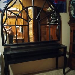  Mirror And Long Table