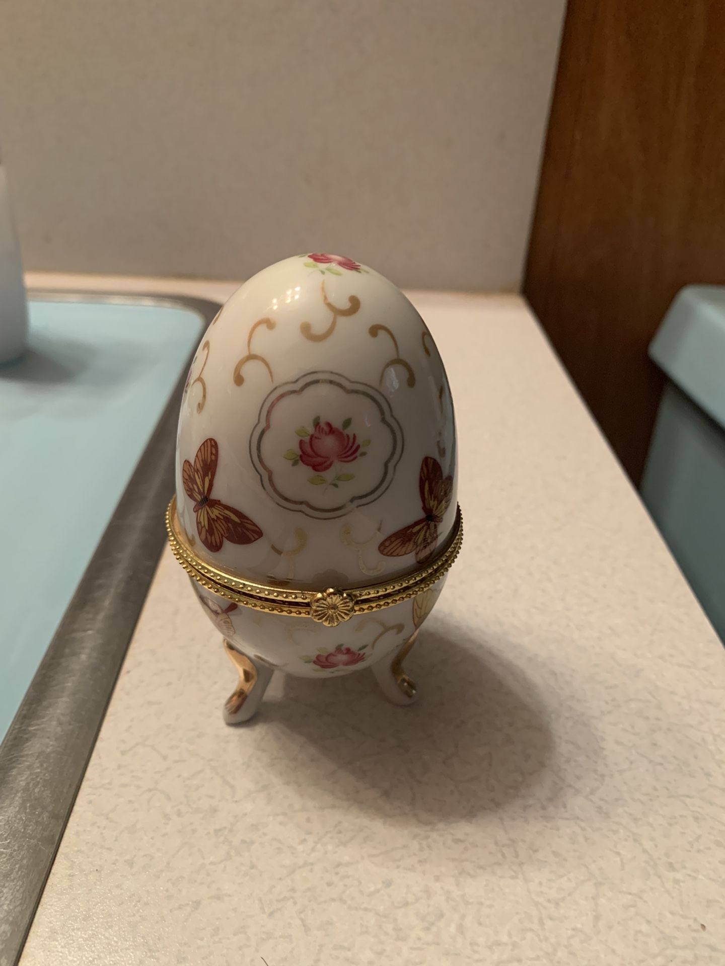 Vintage Footed Porcelain Egg Shaped Trinket Box with Butterflies