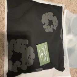 Brand New Denim Tears Black And Grey Medium Size Never Worn 