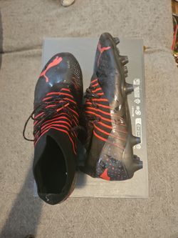 PUMA Future Z 1.3 Batman Men's Size 12 Black Red Soccer Cleats FG/AG