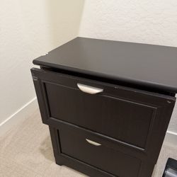 2 Drawer Nightstand/dresser