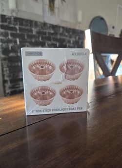 4" Non-Stick Cake Pans - 4 Pieces