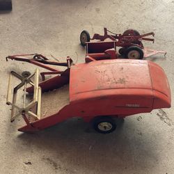 Vintage 1950s Tru-Scale Farm Toys Combine/Plow