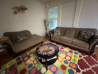 Living room sofa set and coffee table