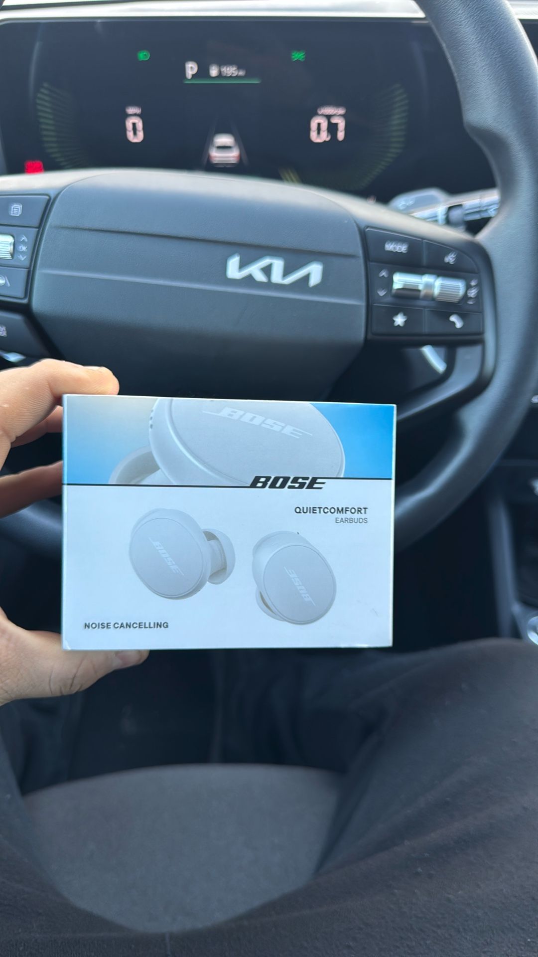White Bose Quietcomfort Earbuds