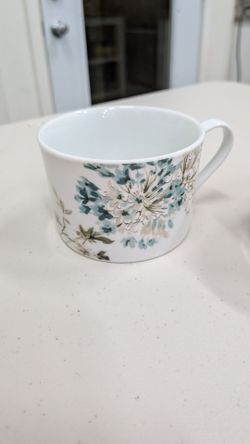 Mikasa Silk Floral Teal set of 2 Coffee cups / mugs. New