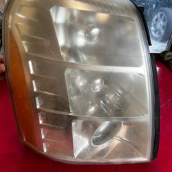 2007-2014 Cadillac Escalade Right Passenger RH HID Xenon Headlight OEM 07-14