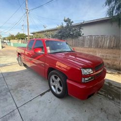 2004 Chevrolet Silverado SS