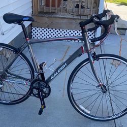 RALEIGH  REVENIO 1.0 3013 Frame 20.5 inches Wheels 700