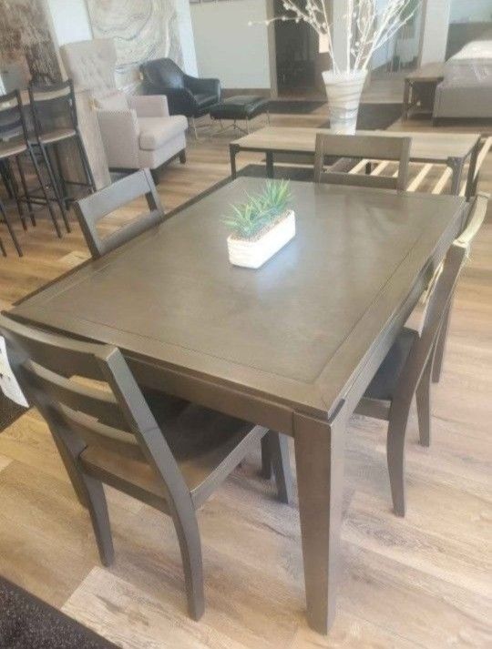 5 PC Solid Wood  Greyish Brown Dining Set  with 4 Chairs (Brand New In A Box)