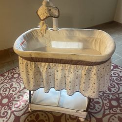 Adorable Baby Bassinet 