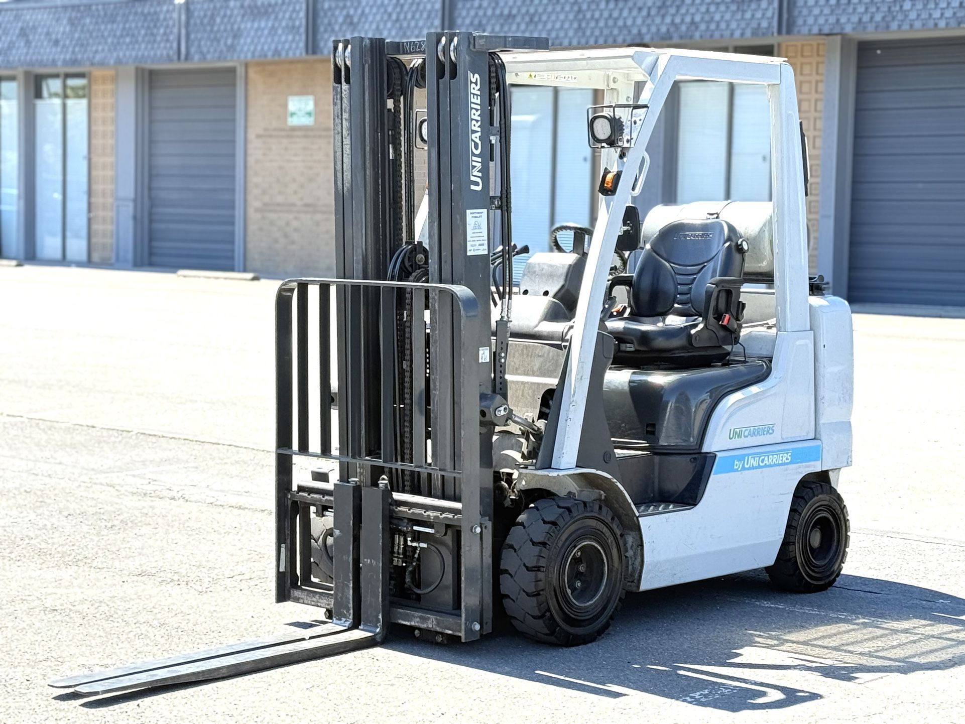 Forklift Nissan LPG 5,000 lb Capacity