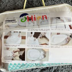 Newborn Portable Snuggle bed 