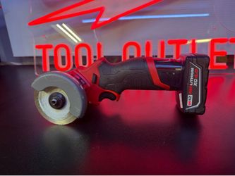 Milwaukee M12 FUEL 3” Cut-Off Saw + 4.0 Battery