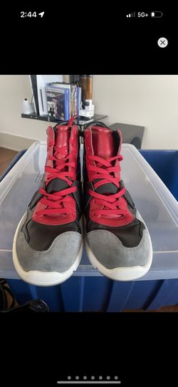 D&G Sneakers  Size 10