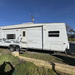 2004 Attitude 29ft Toy Hauler