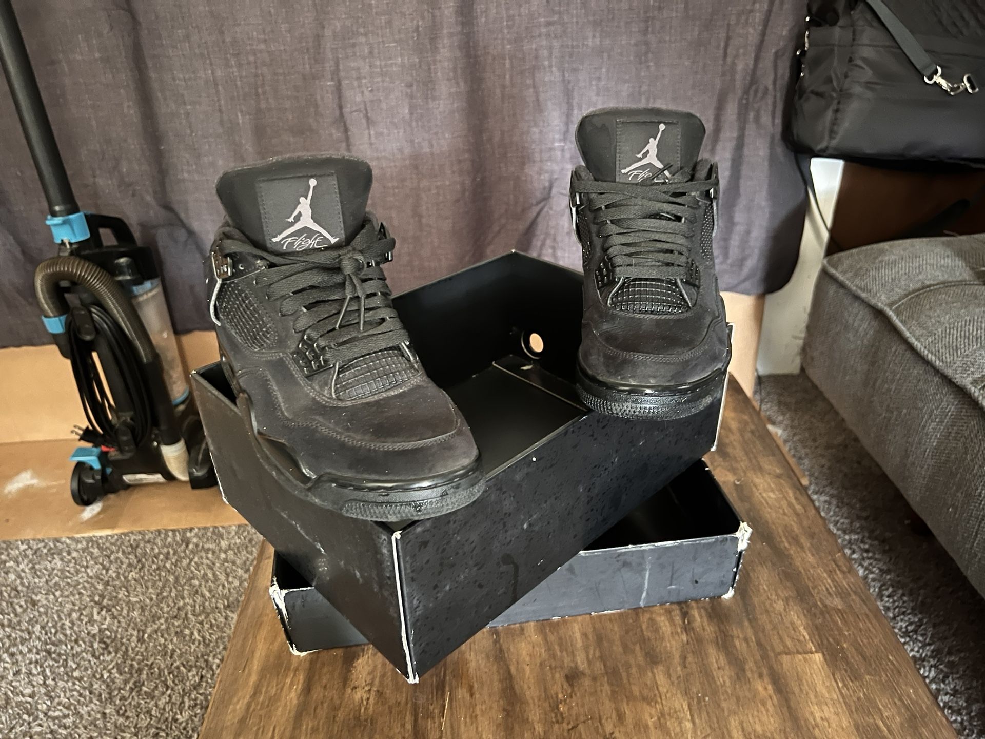 Jordan 4 Retro Black Cats