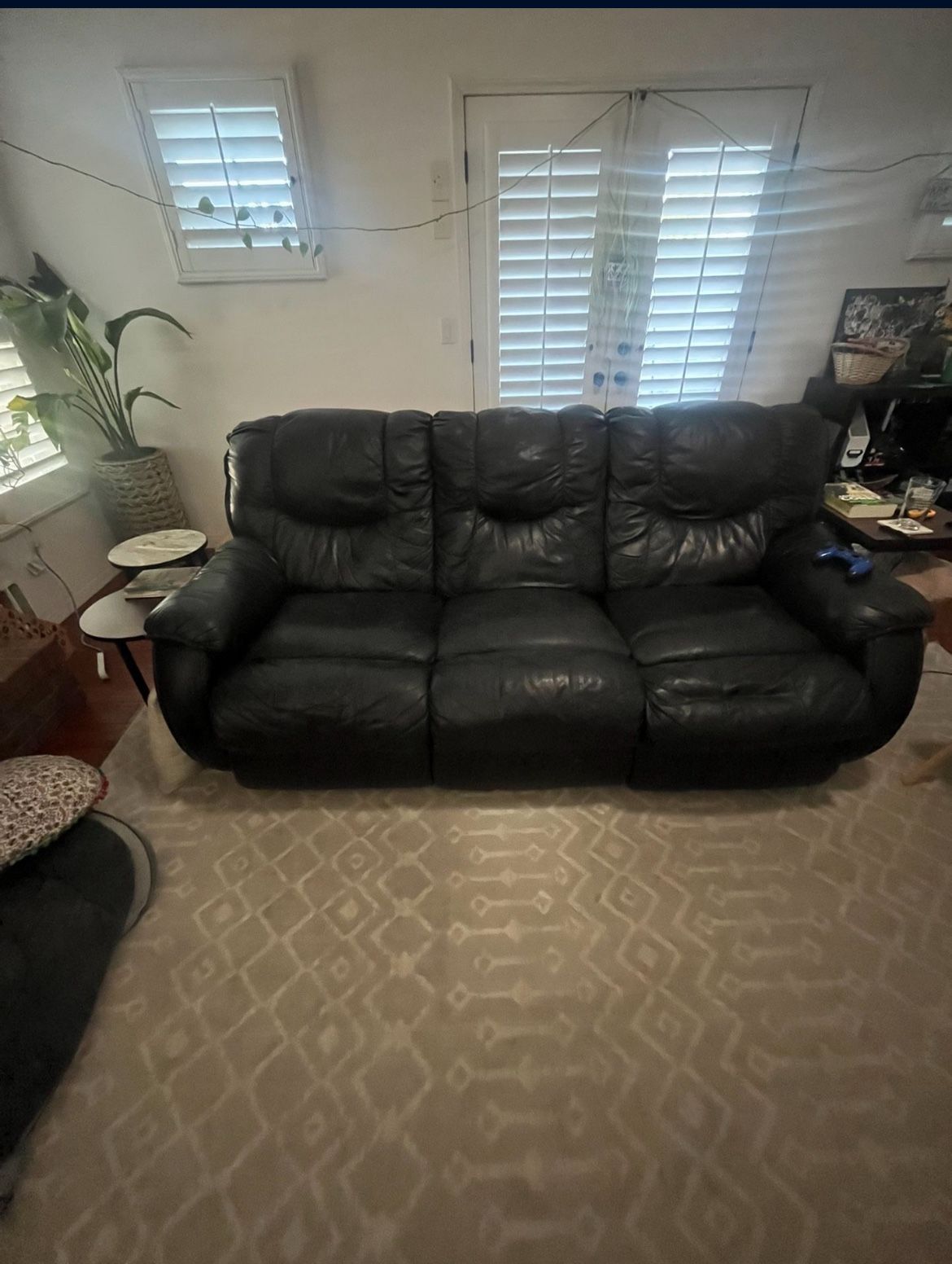 Black Leather Reclining Sofa & Loveseat Set – 82” + 60”